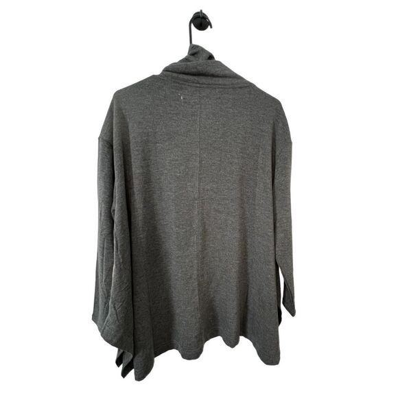 NWT Oversized Crowl Neck Grey Sweater - Picture 4 of 4